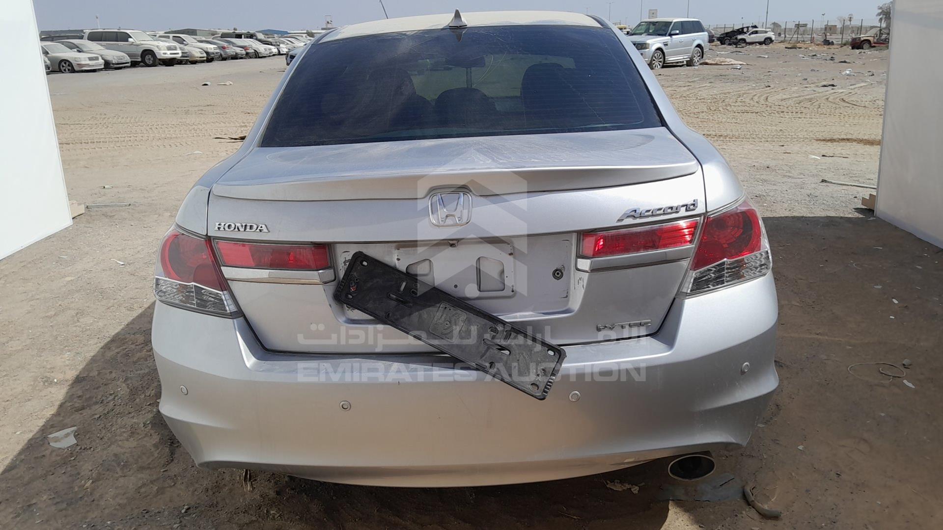2011 HONDA ACCORD VIN: JHMCP2670BC201388