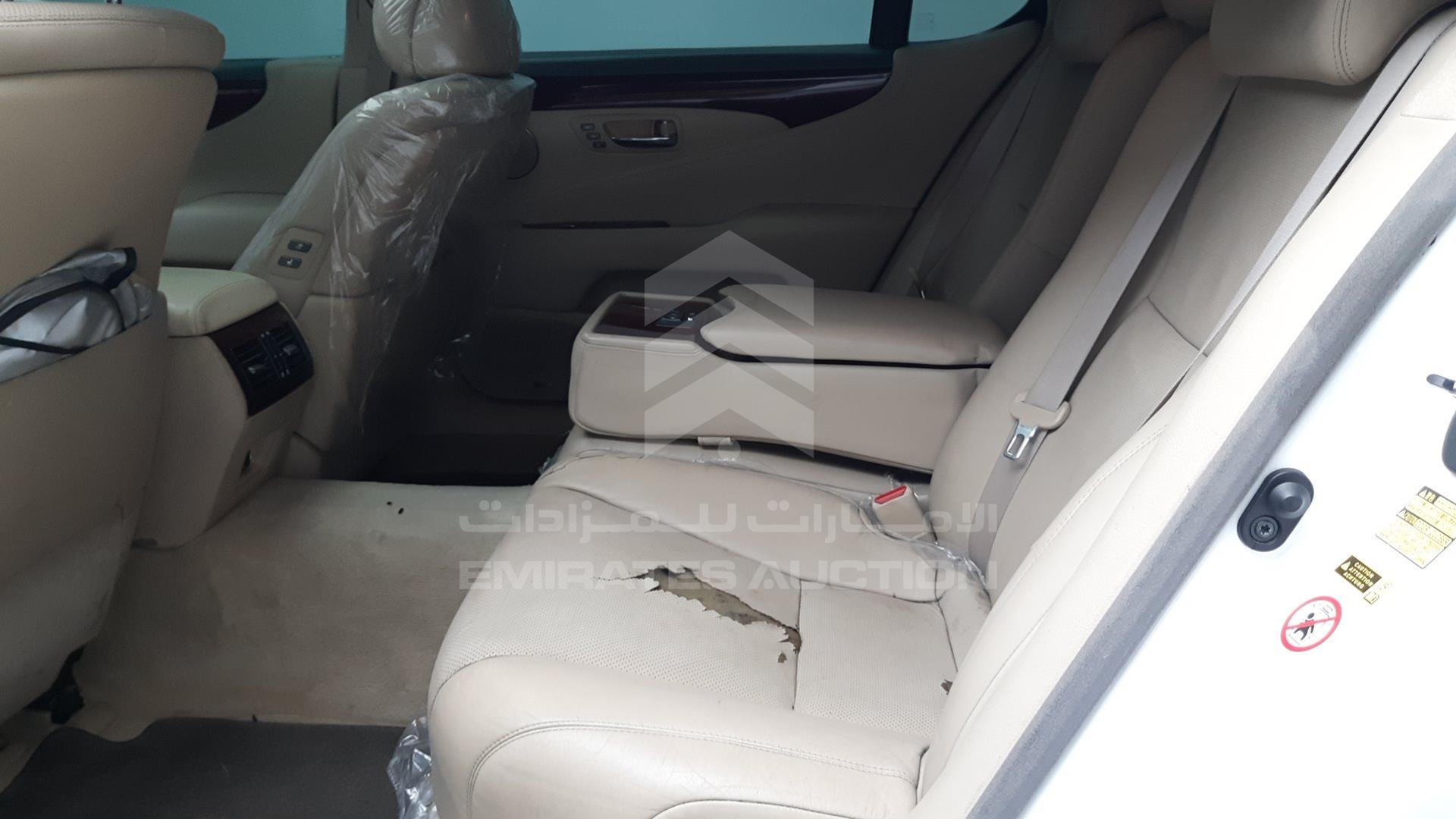2007 LEXUS LS 460 L VIN: JTHGL46F675016000