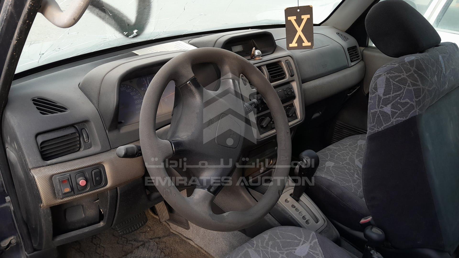 2000 MITSUBISHI PAJERO VIN: JMYMRH65WYY701230