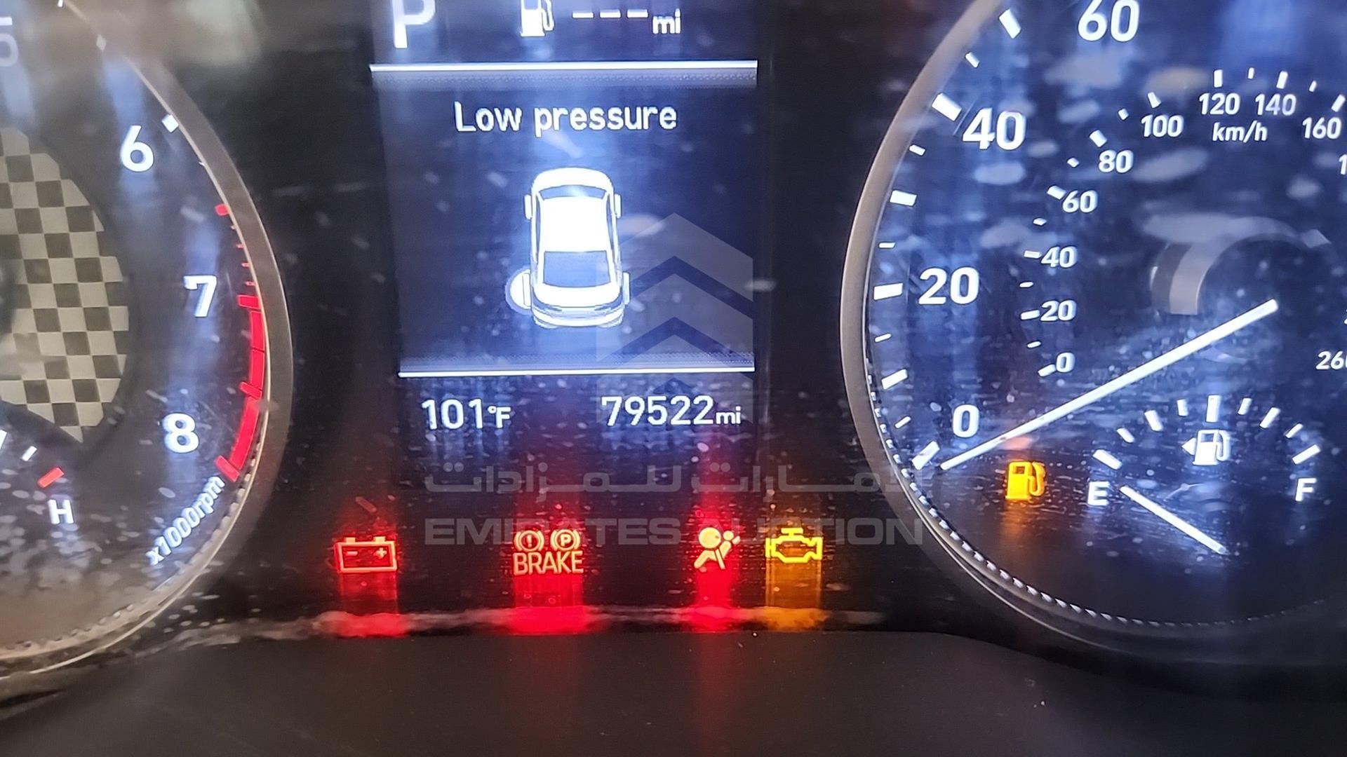 2020 HYUNDAI ELANTRA VIN: 5NPD84LF4LH566560