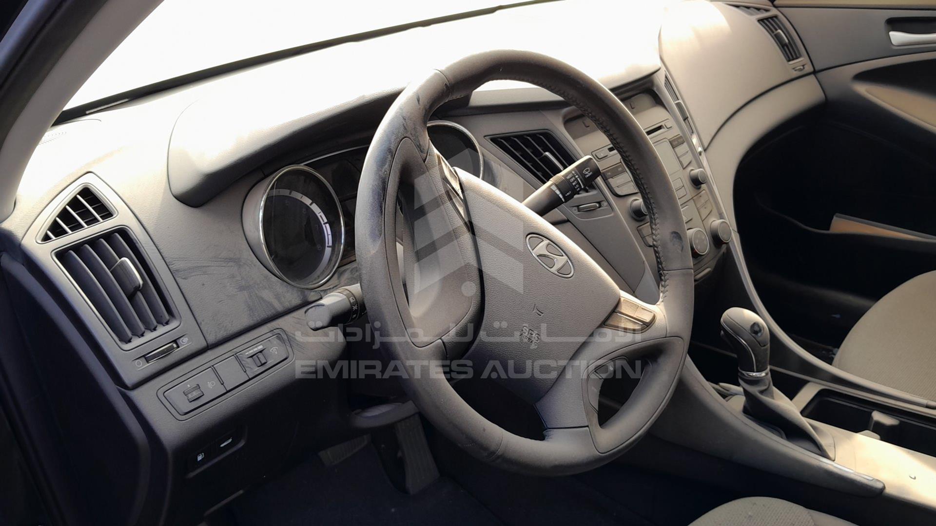 2015 HYUNDAI SONATA VIN: KMHEB41C2FA641276