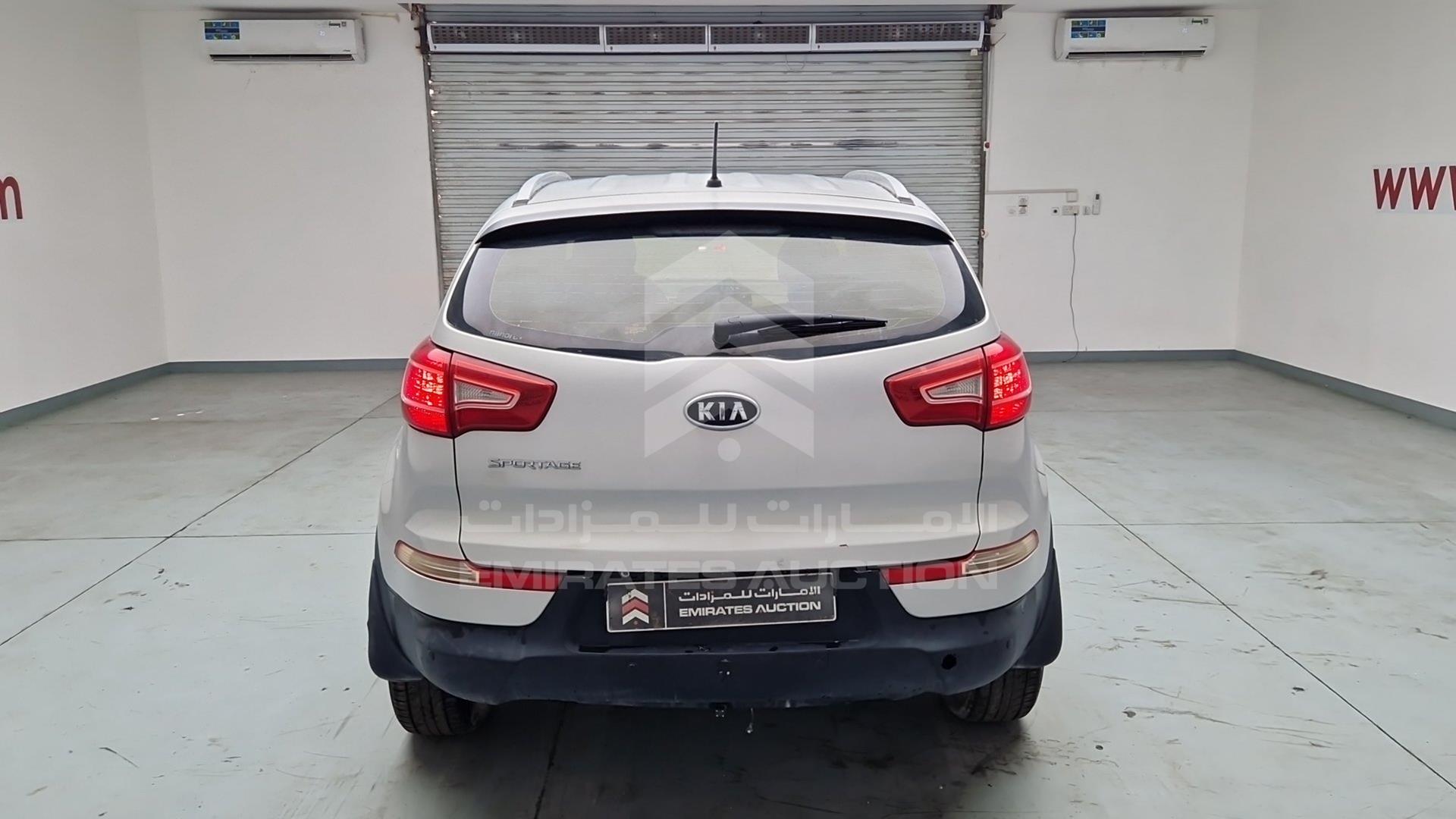 2011 KIA SPORTAGE VIN: KNAPB811XB7065010