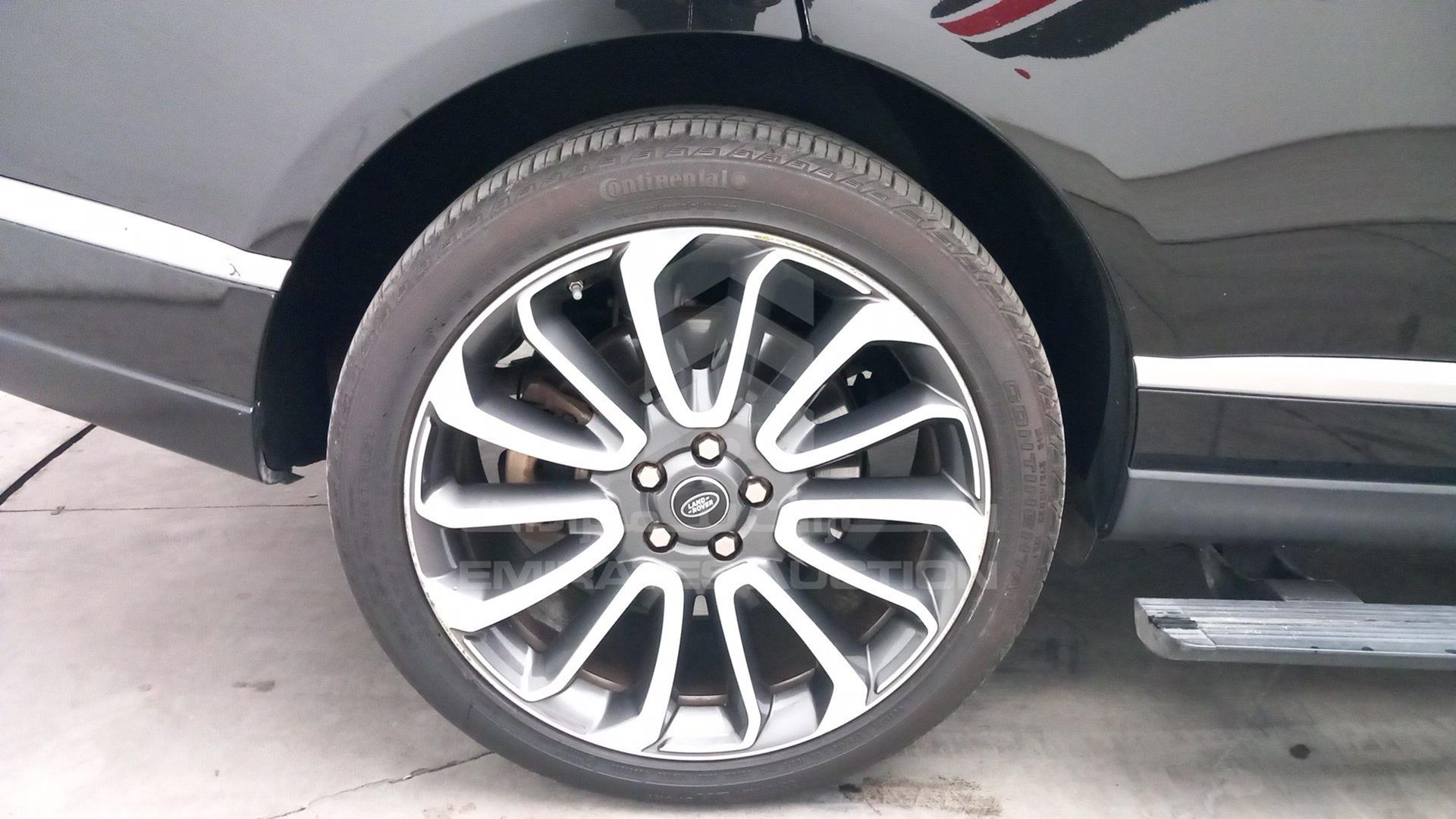 2016 RANGE ROVER VOGUE VIN: SALGA2EF9GA304882