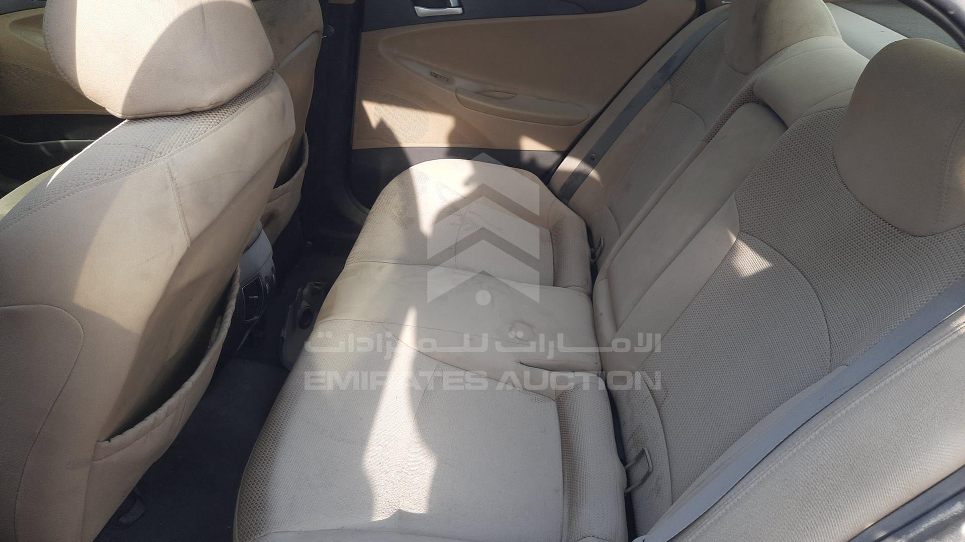 2014 HYUNDAI SONATA VIN: KMHEB41C5EA602180