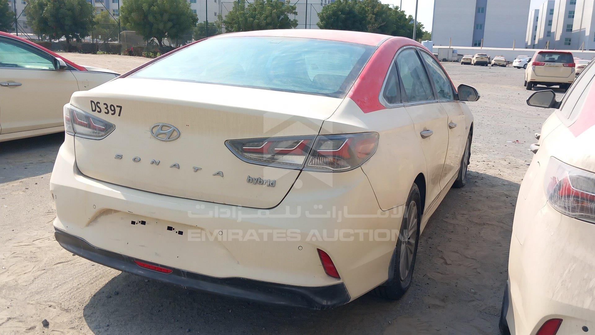 2018 HYUNDAI SONATA VIN: KMHE24131JA082134