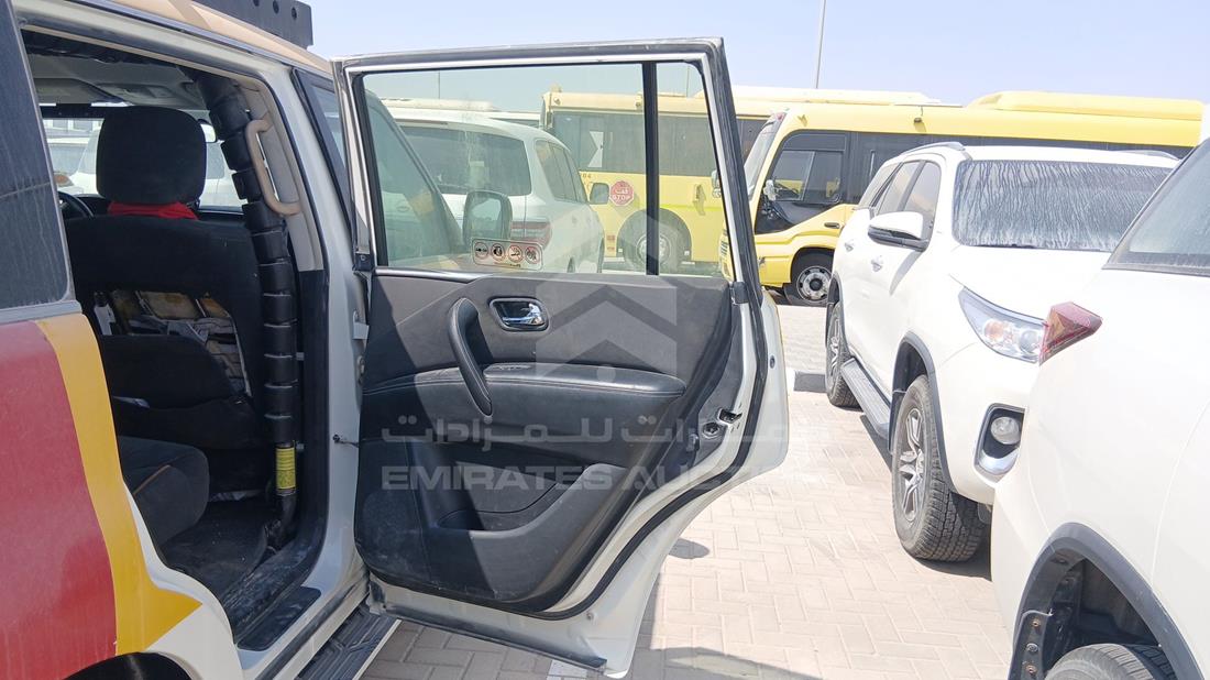 نيسان باترول 2019 — الباب الخلفي الأيمن — صورة 21