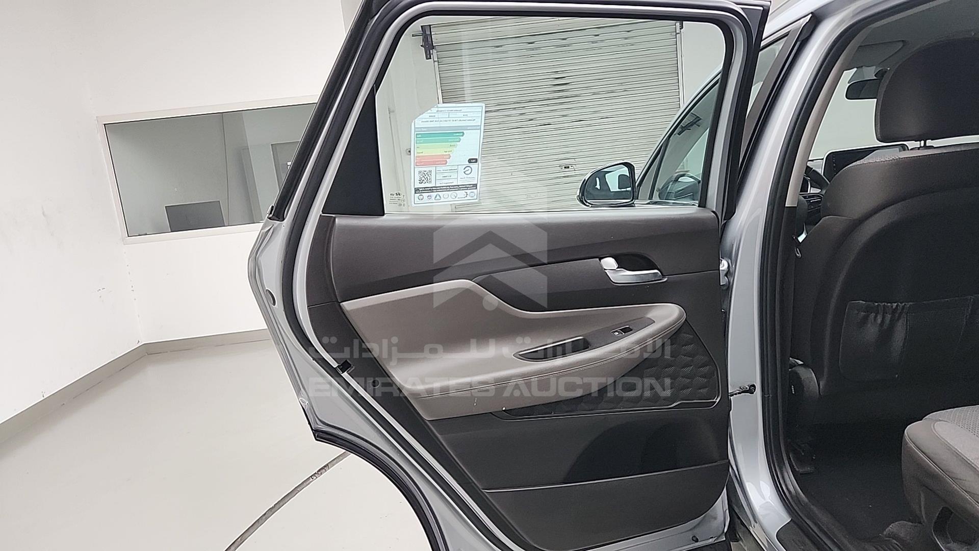 2019 HYUNDAI SANTA FE VIN: KMHS281D3KU077908
