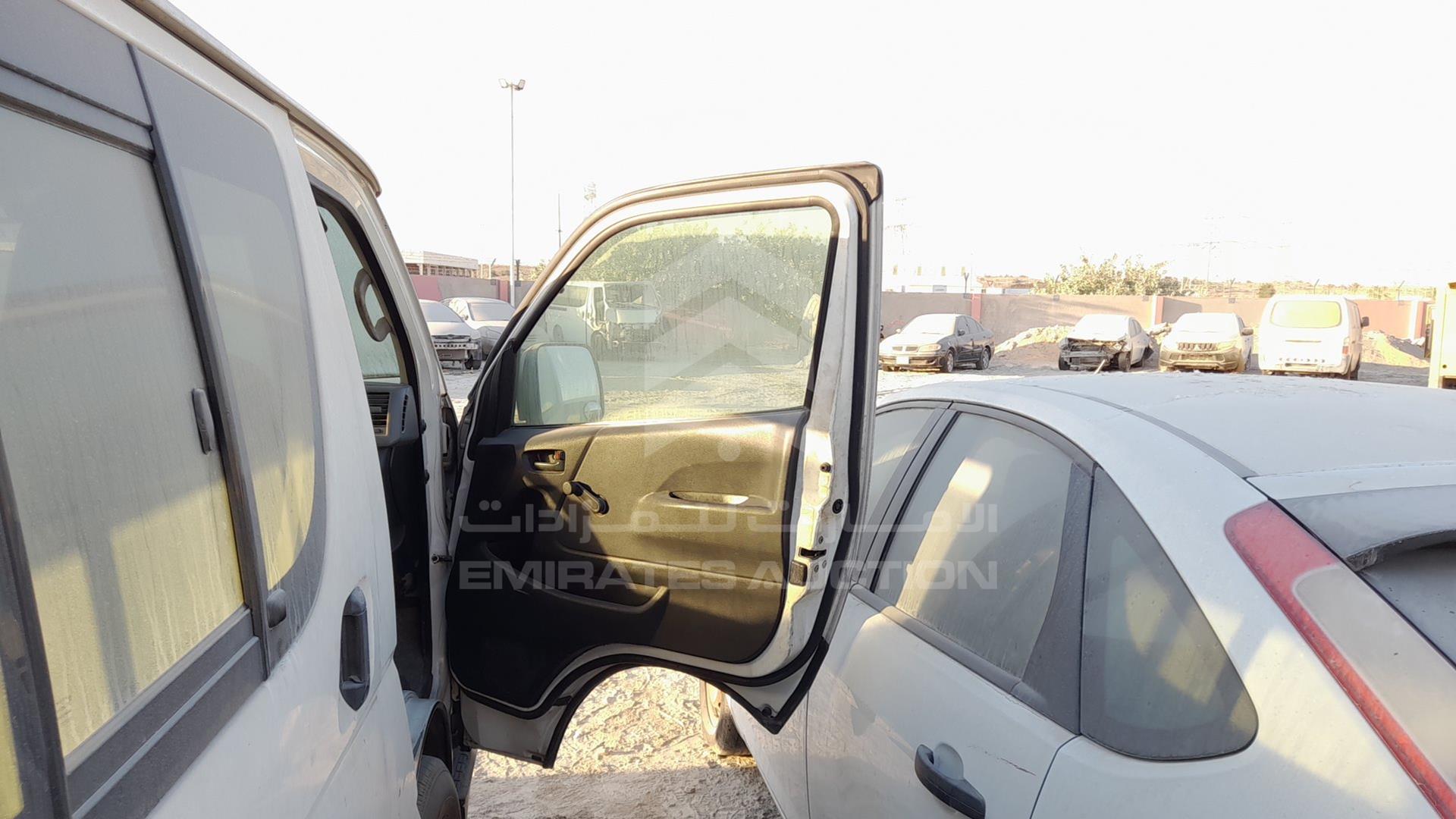 2013 TOYOTA HIACE VIN: JTFHX02P1D5002350
