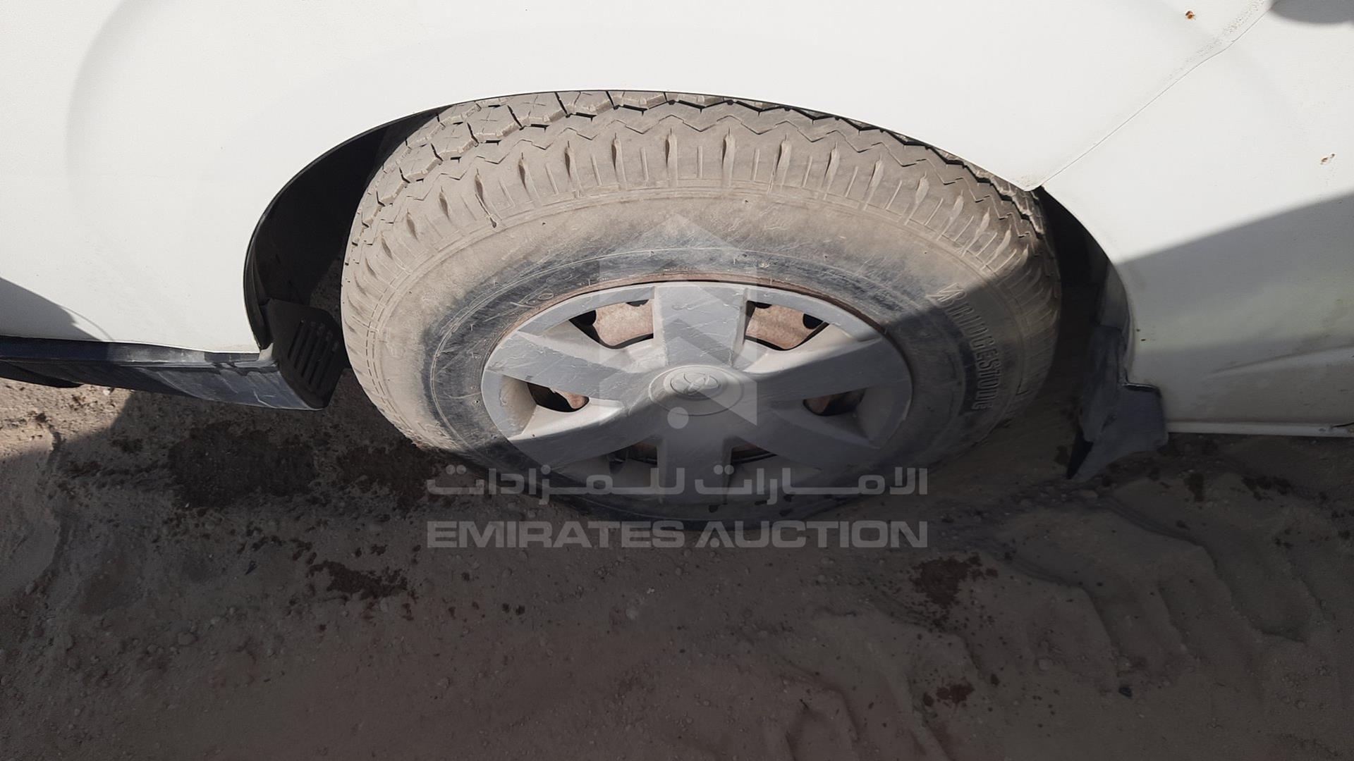 2006 TOYOTA HIACE VIN: JTFHX02PX60005442