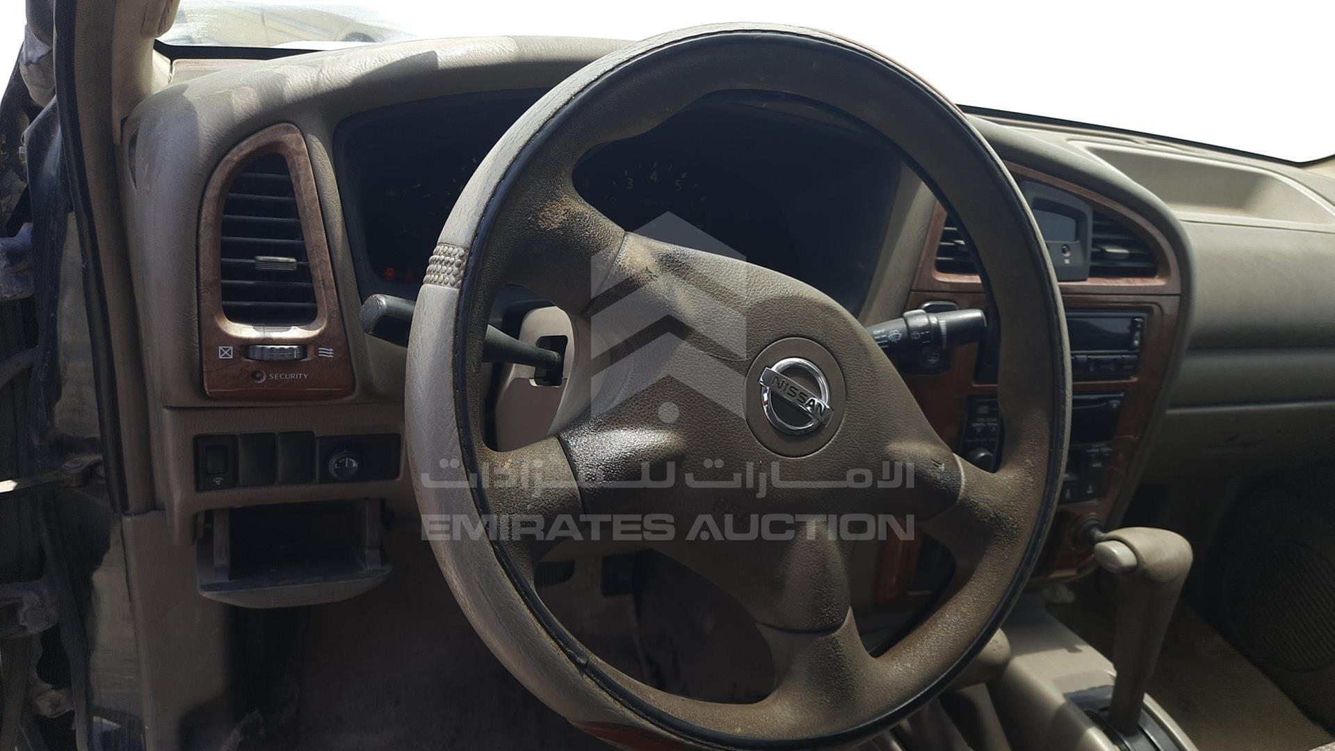 2005 NISSAN PATHFINDER VIN: JN8DR05Y25W800300