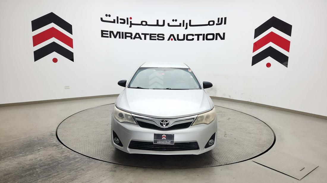 2014 Toyota Camry — 360-degree view