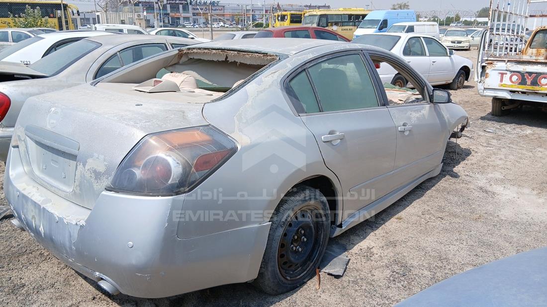 2009 Nissan Altima — Rear Right Angle — Photo 7