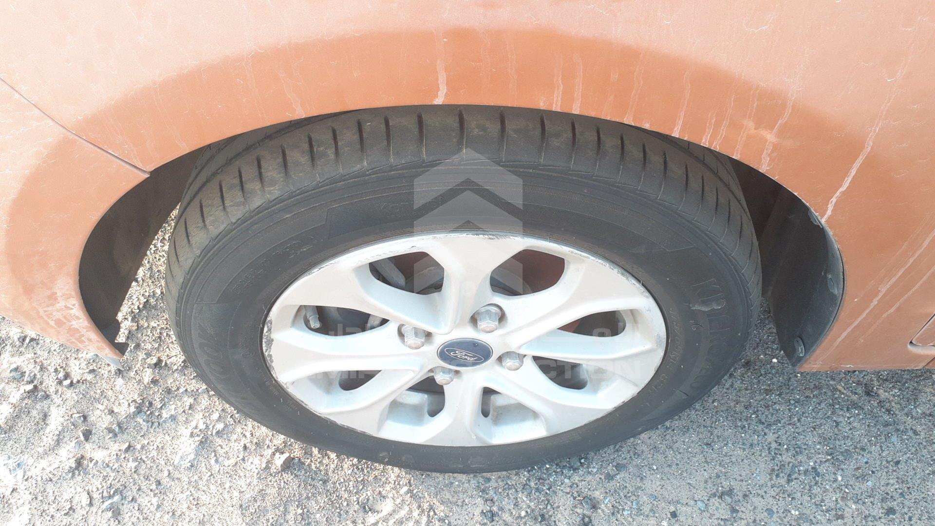 2016 FORD FIGO VIN: MAJTKNGE1GTJ21673