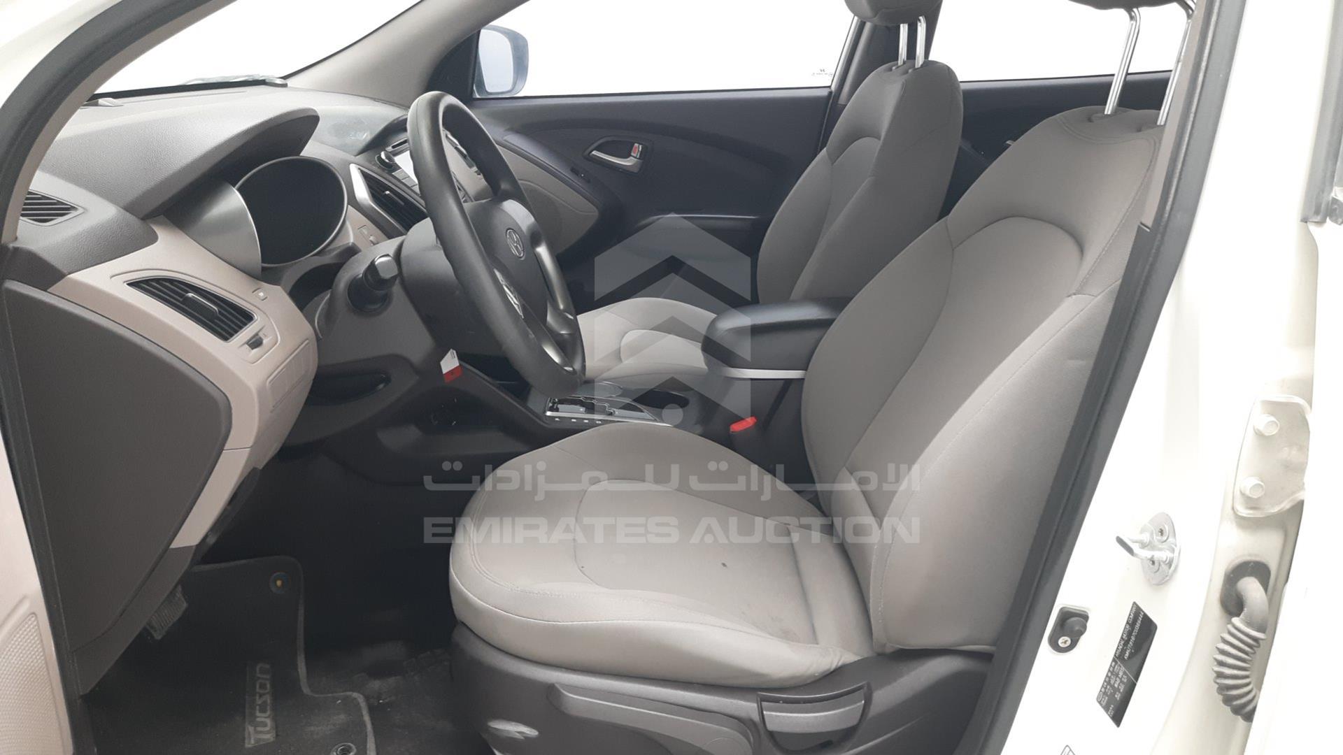 2012 HYUNDAI TUCSON VIN: KMHJT81B7CU366444