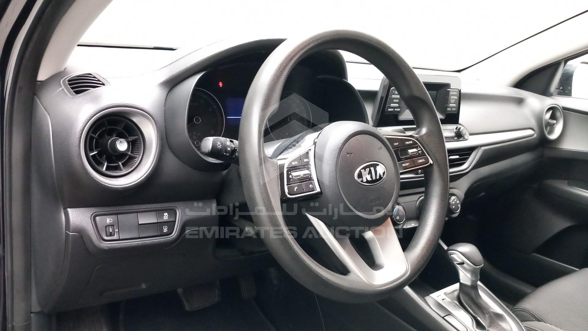 2020 KIA CERATO VIN: KNAF24164L5856887