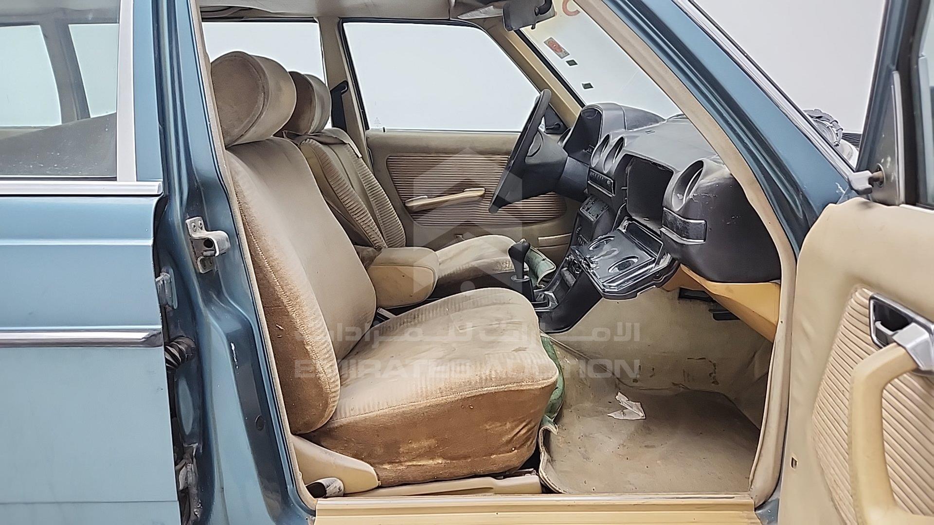 1981 MERCEDES 250 VIN: WDB12302810105896