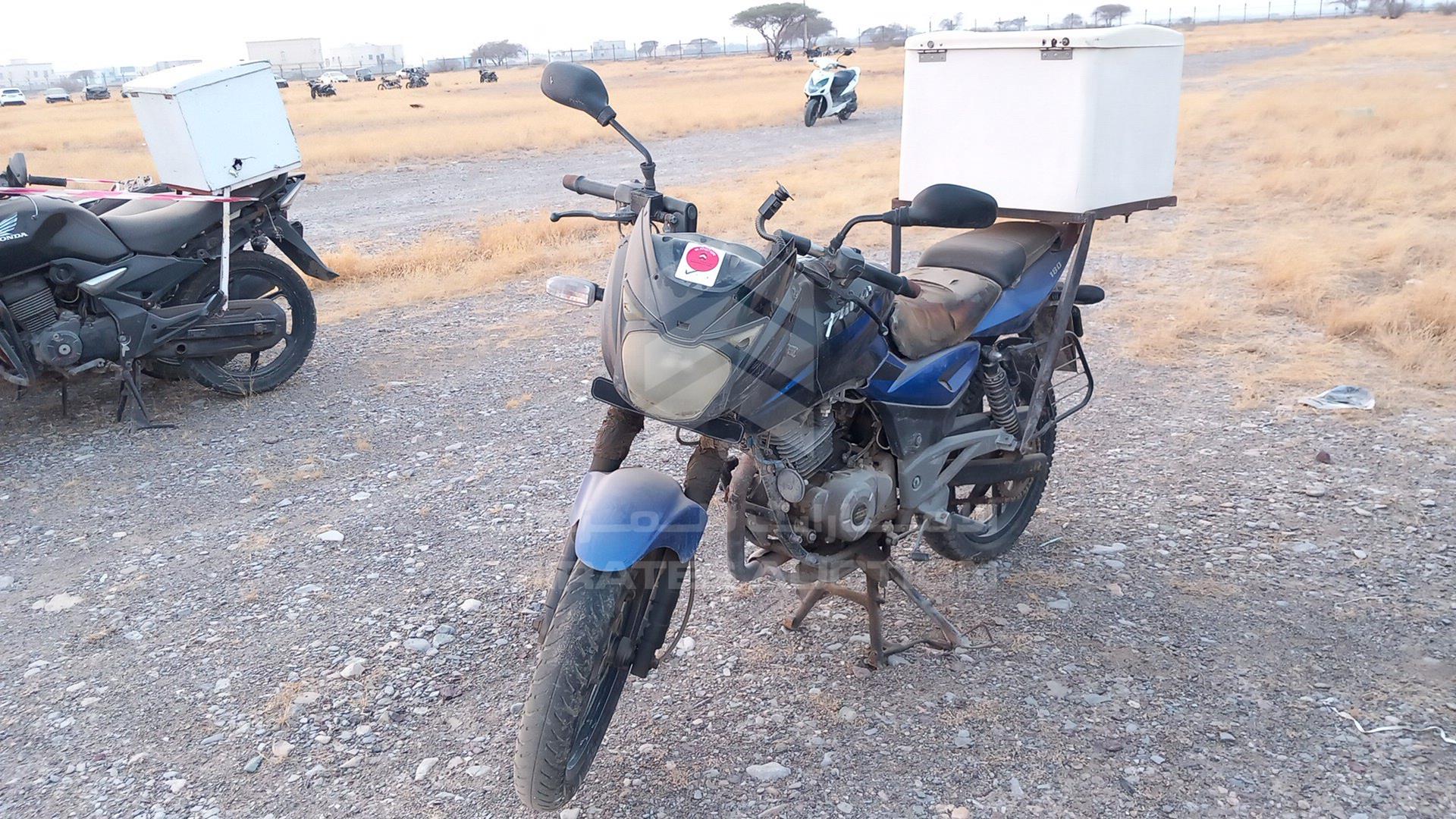 2015 BAJAJ PULSAR 180CC VIN: MD2A12DZ5FCD56261