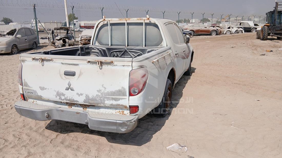 2012 Mitsubishi L 200 — Rear Right Angle — Photo 8