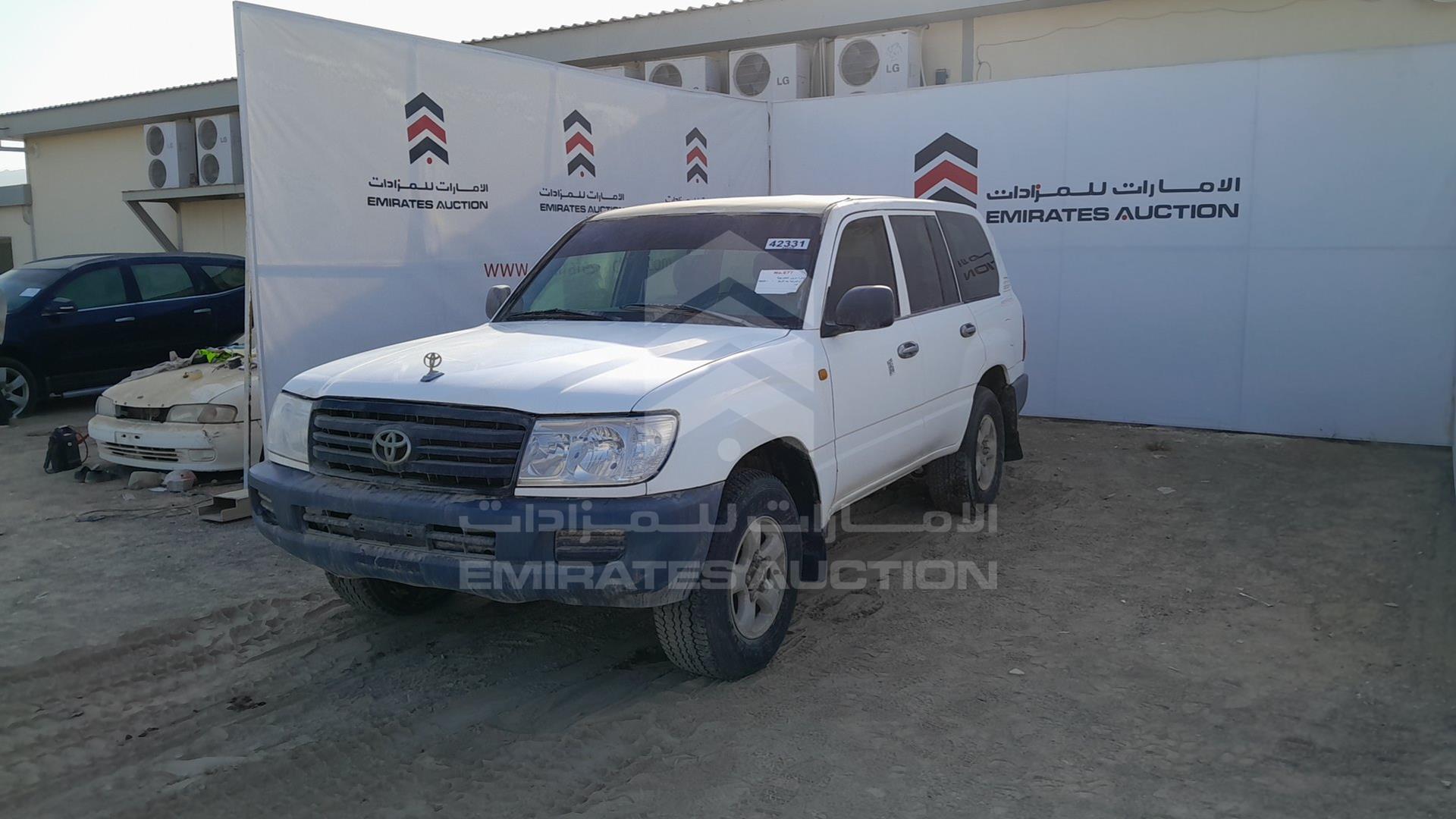 2004 TOYOTA LAND CRUISER VIN: JTGHJ01J843004764