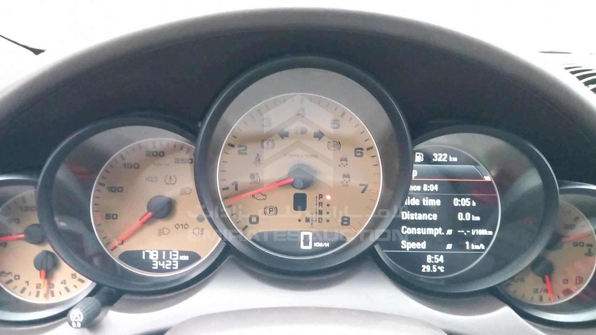 2013 PORSCHE CAYENNE VIN: WP1ZZZ92ZDLA00806