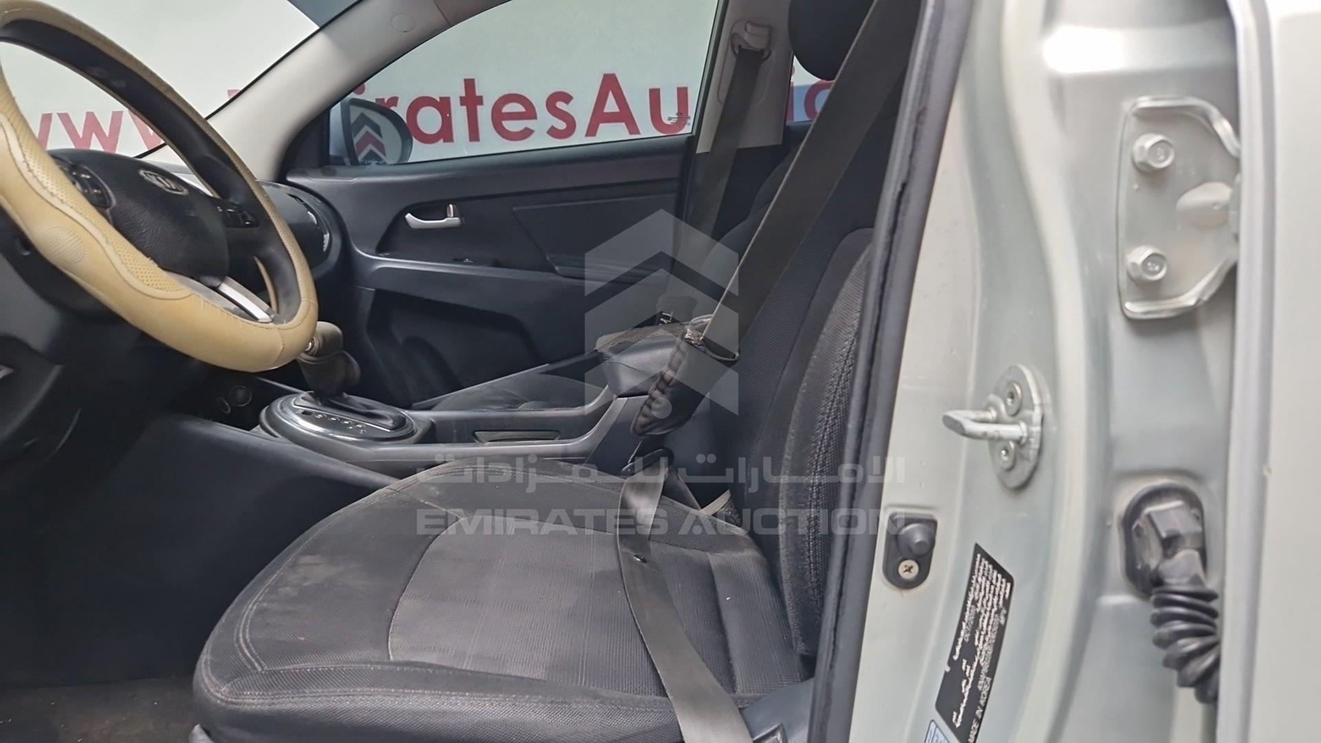 2011 KIA SPORTAGE VIN: KNAPB811XB7065010