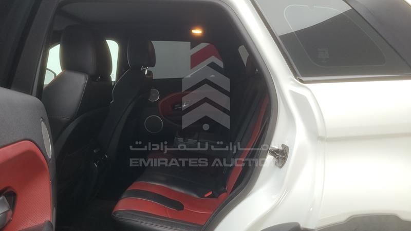 SALVA2BG0EH935397 Auction: EmiratesAuction Lot: 416781 SALVA2BG0EH935397 Range Rover Evoque 2014 WHITE Photo 27