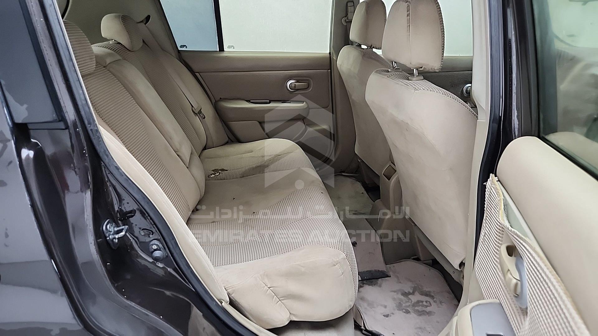 2011 NISSAN TIIDA VIN: 3N1BC1C74BK194996