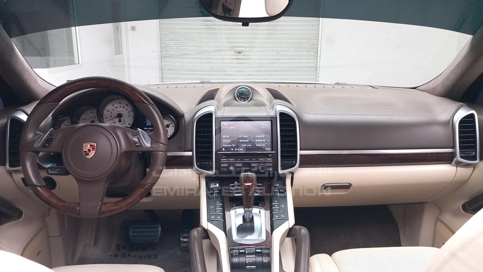 2011 PORSCHE CAYENNE VIN: WP1ZZZ92ZBLA49779