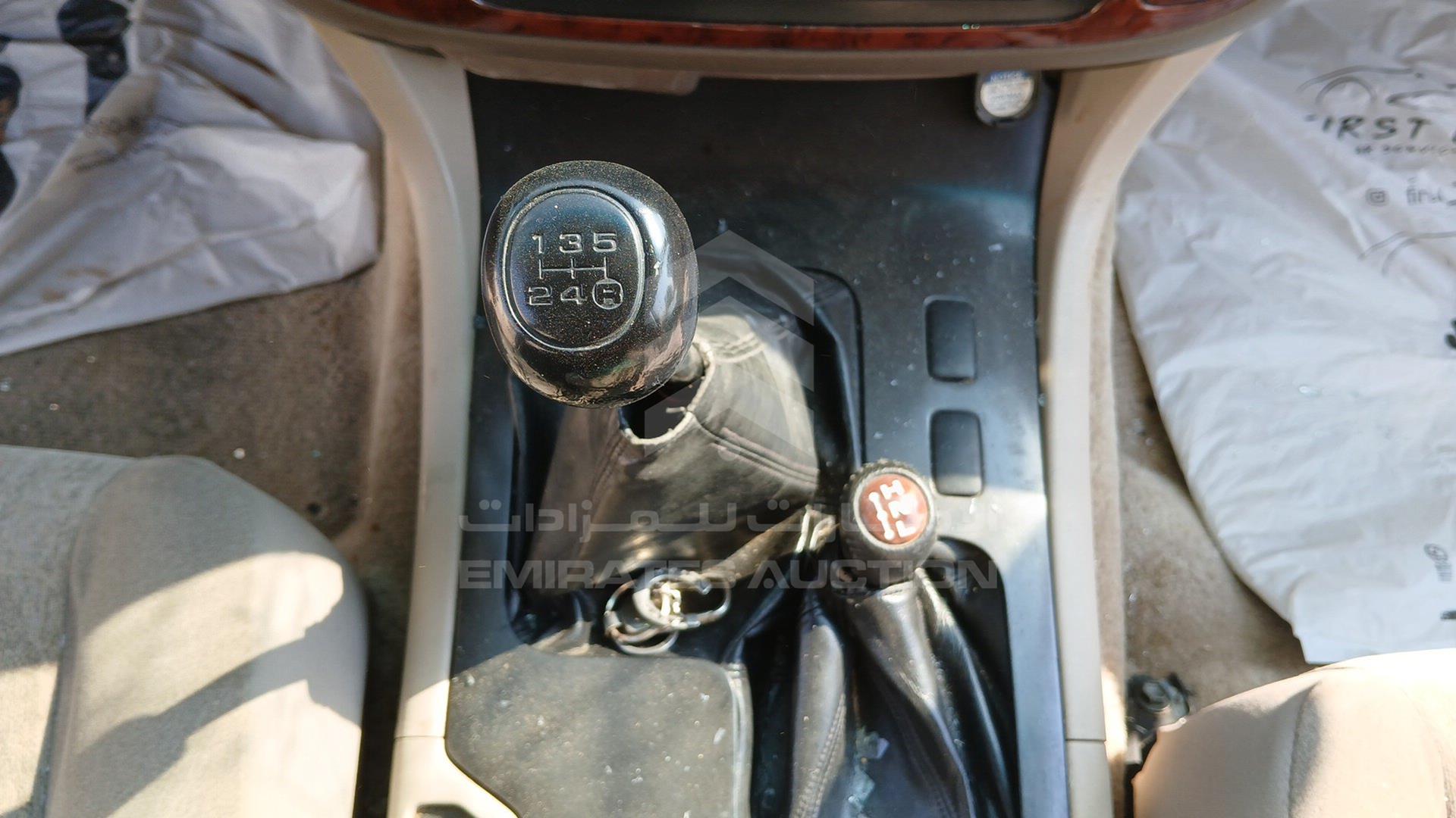 2002 TOYOTA LAND CRUISER VIN: JTEHT05J322021178