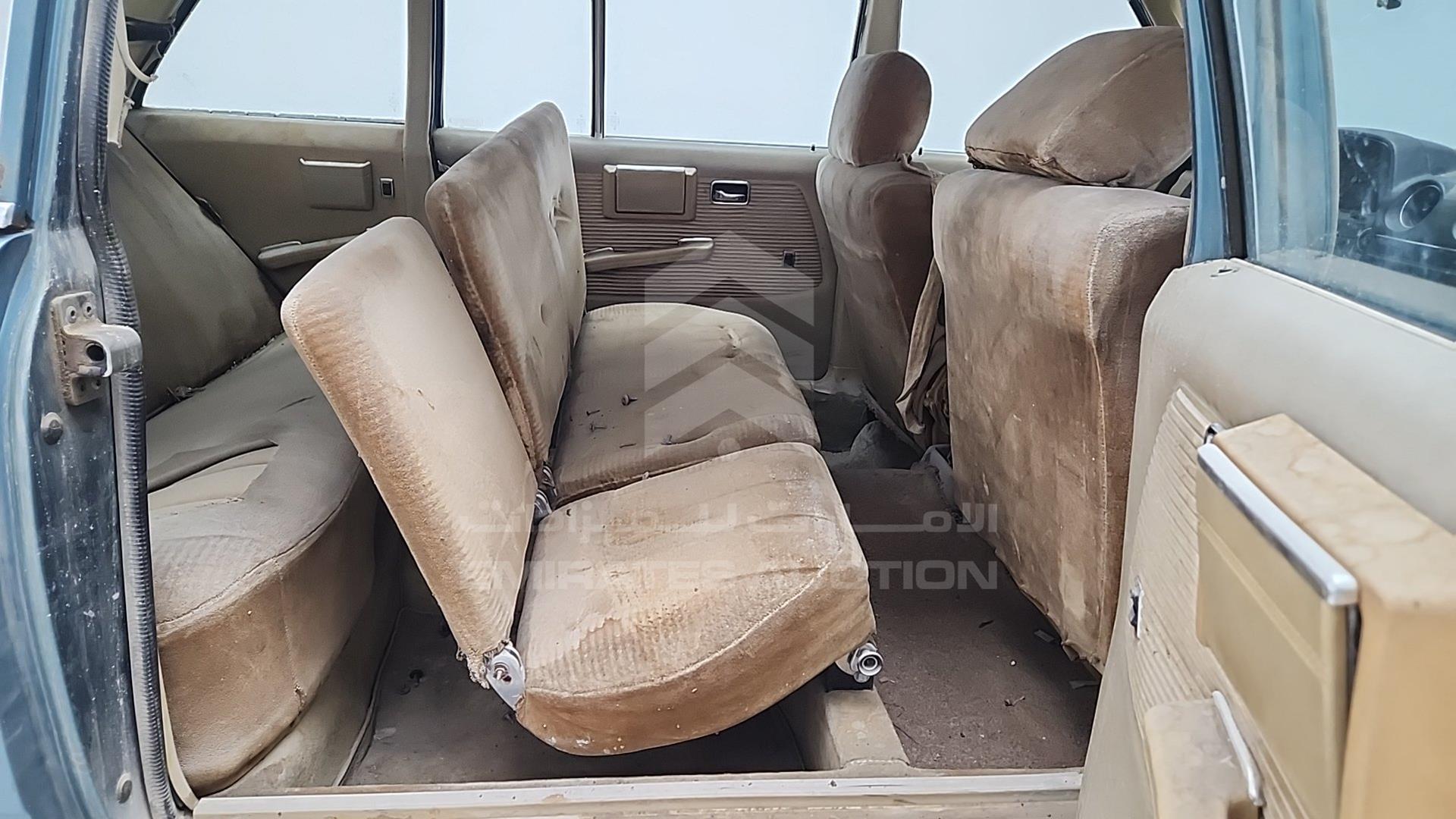 1981 MERCEDES 250 VIN: WDB12302810105896