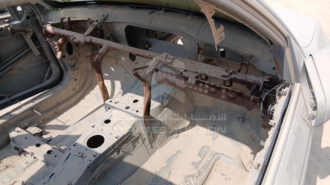 بي ام دبليو 325 2004 — زاوية واجهة الراكب الأمامي الأيمن — صورة 23