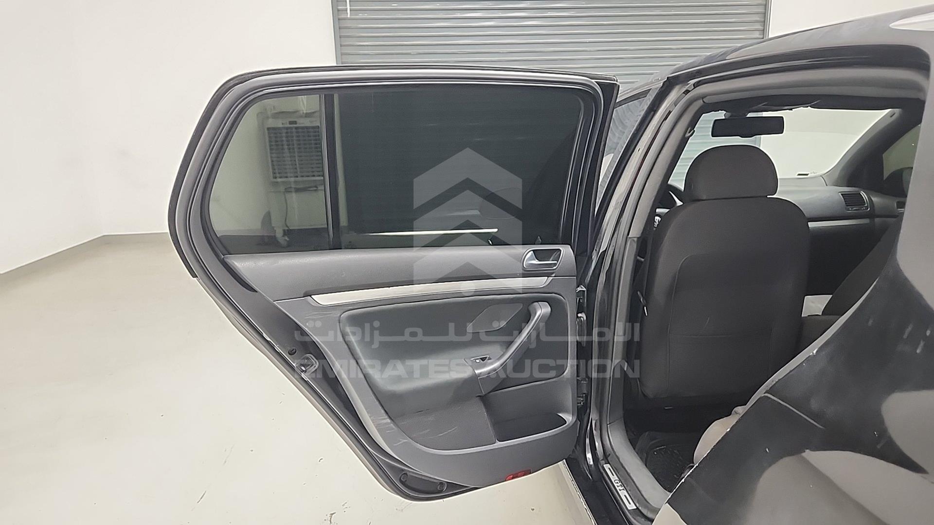 2008 VOLKSWAGEN GOLF VIN: WVWGK11K38W201785