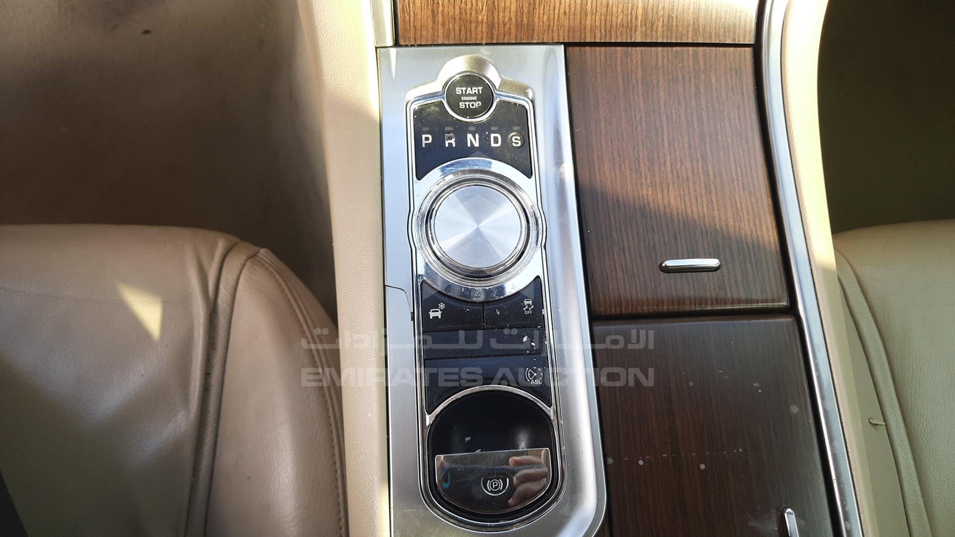 2013 JAGUAR XF VIN: SAJAA05N0DPS96786