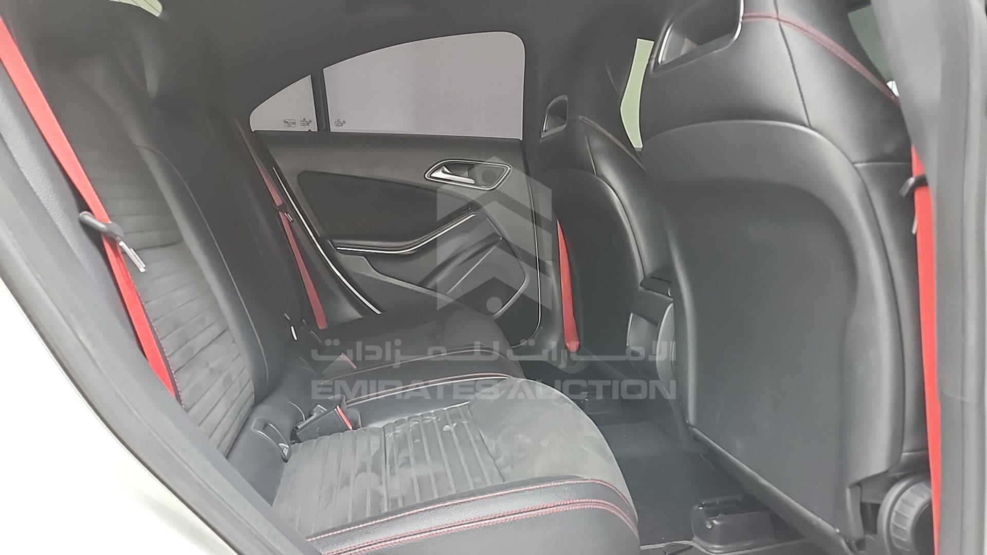 2015 MERCEDES CLA 250 VIN: WDDSJ4GB7FN183581