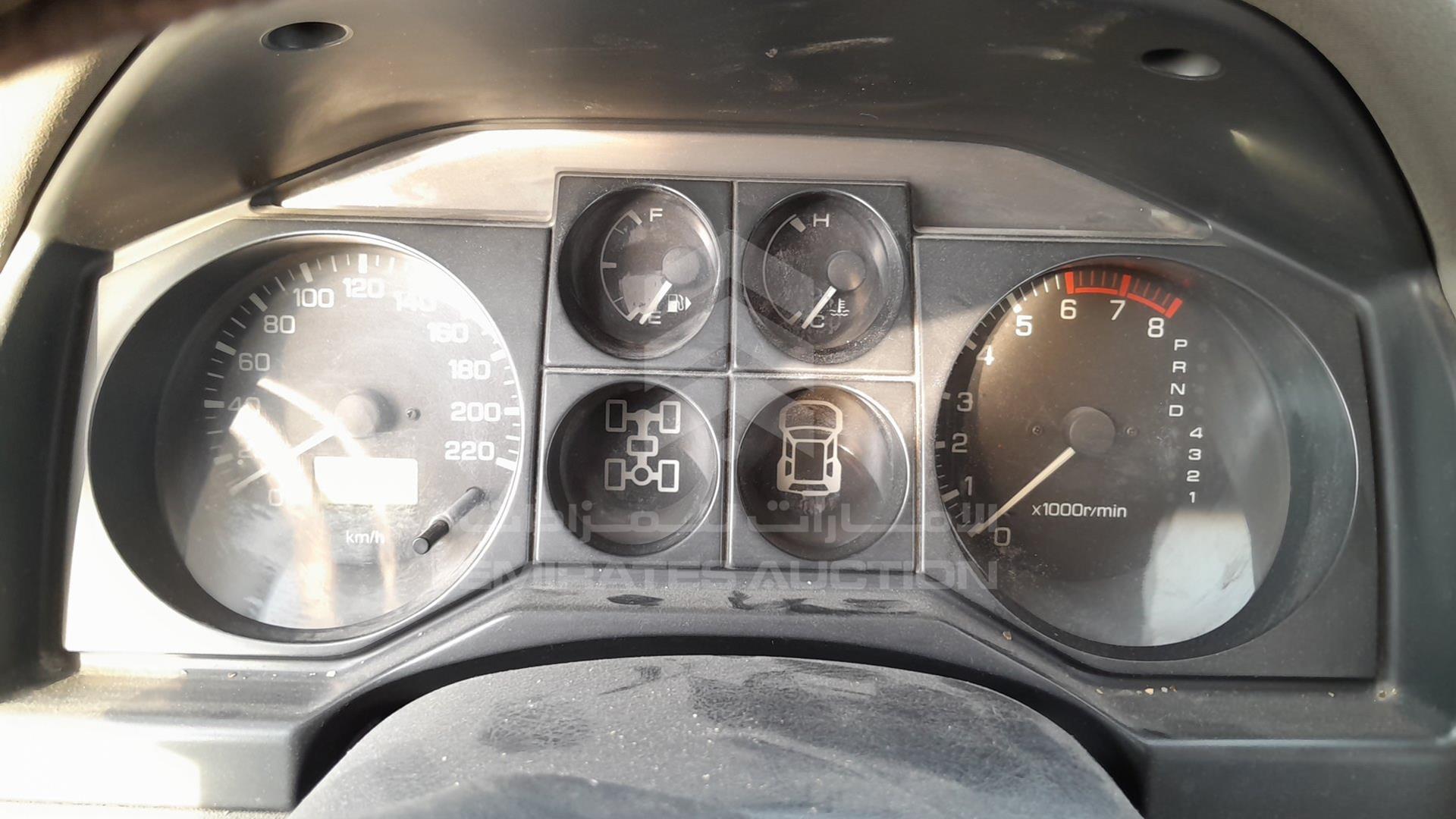 2006 MITSUBISHI PAJERO VIN: JMYLRV73W6J713434
