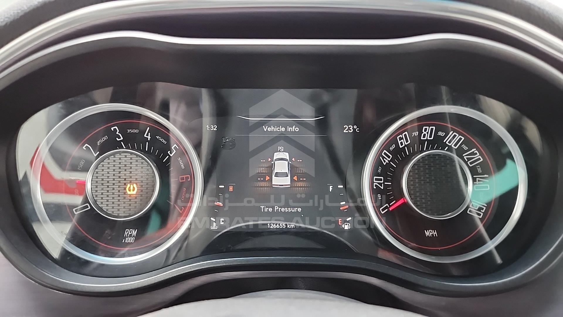 2015 DODGE CHALLENGER VIN: 2C3CDZAT0FH831845