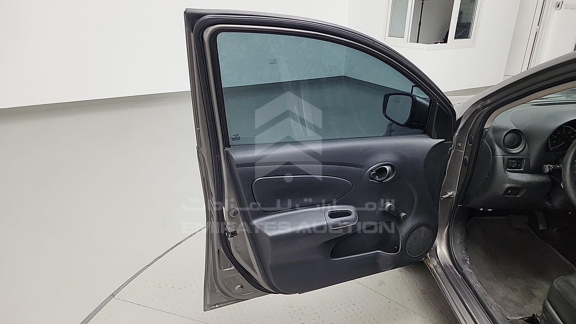 2017 NISSAN VERSA VIN: 3N1CN7AP1HL893980