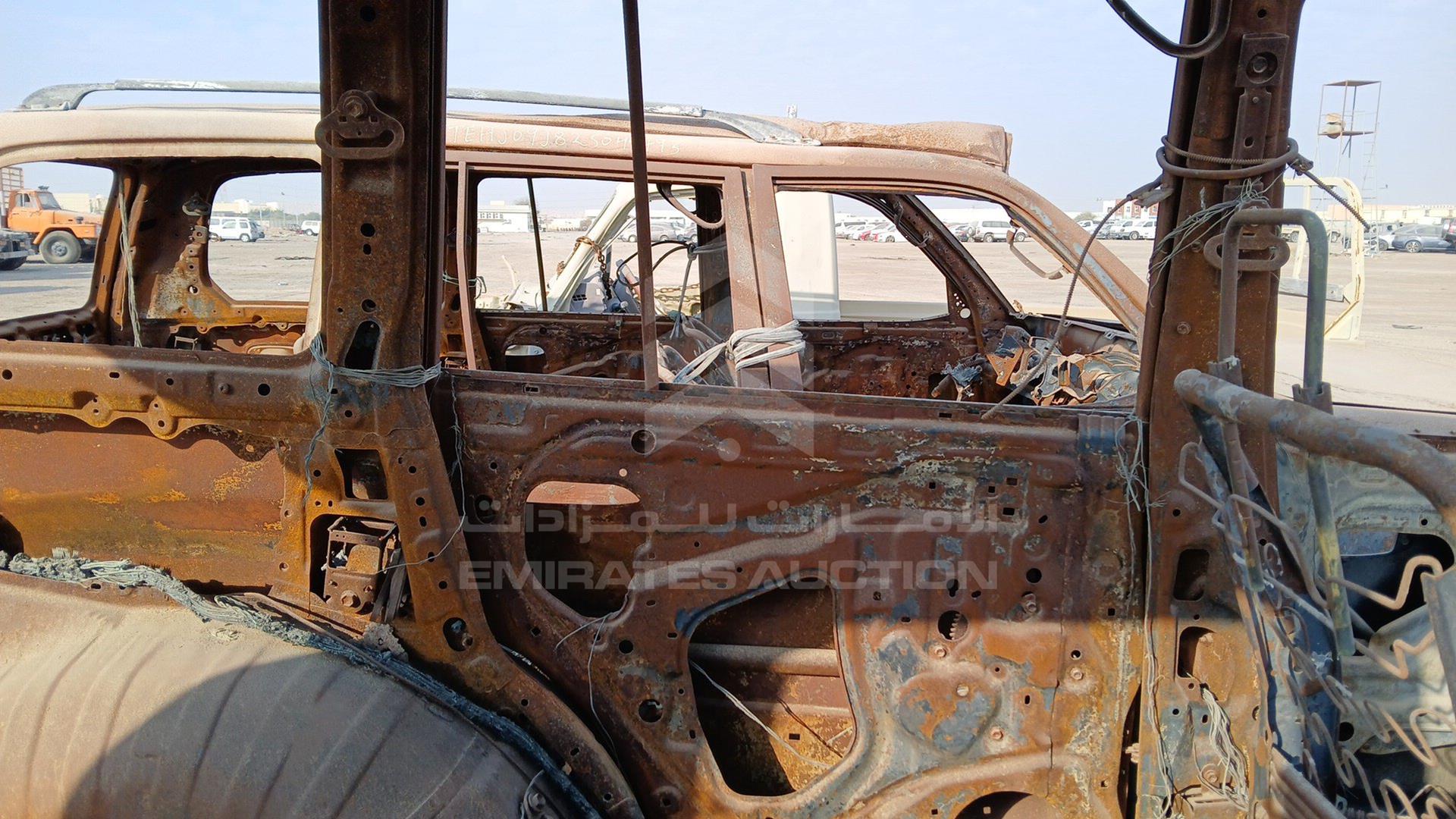2003 TOYOTA LAND CRUISER VIN: JTEHJ09J735058752