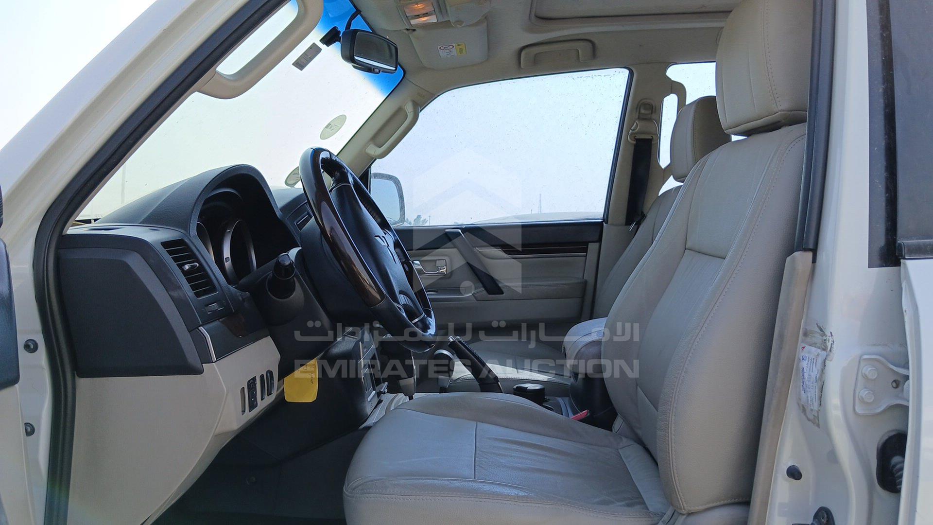 2013 MITSUBISHI PAJERO VIN: JMYLRV95WDJ706603