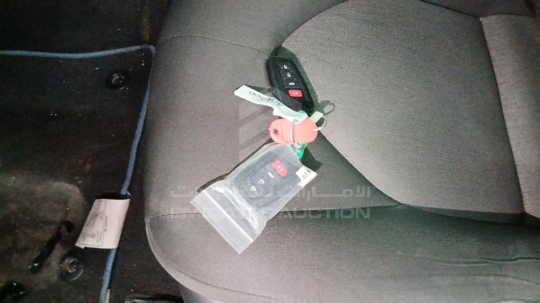 2024 Toyota Camry — Keys — Photo 4
