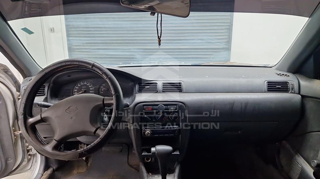 2000 Nissan Sunny — Full Dashboard View — Photo 15
