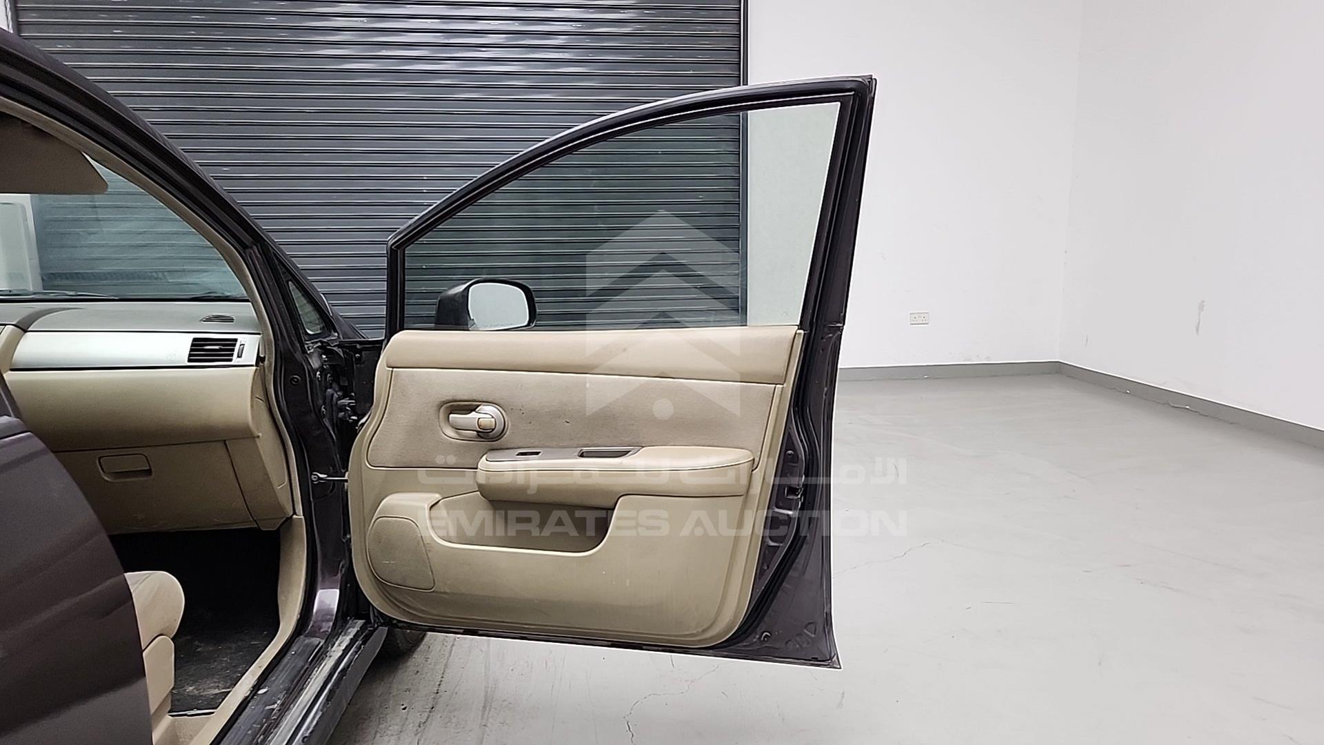 2008 NISSAN TIIDA VIN: JN1CC13C58T005515