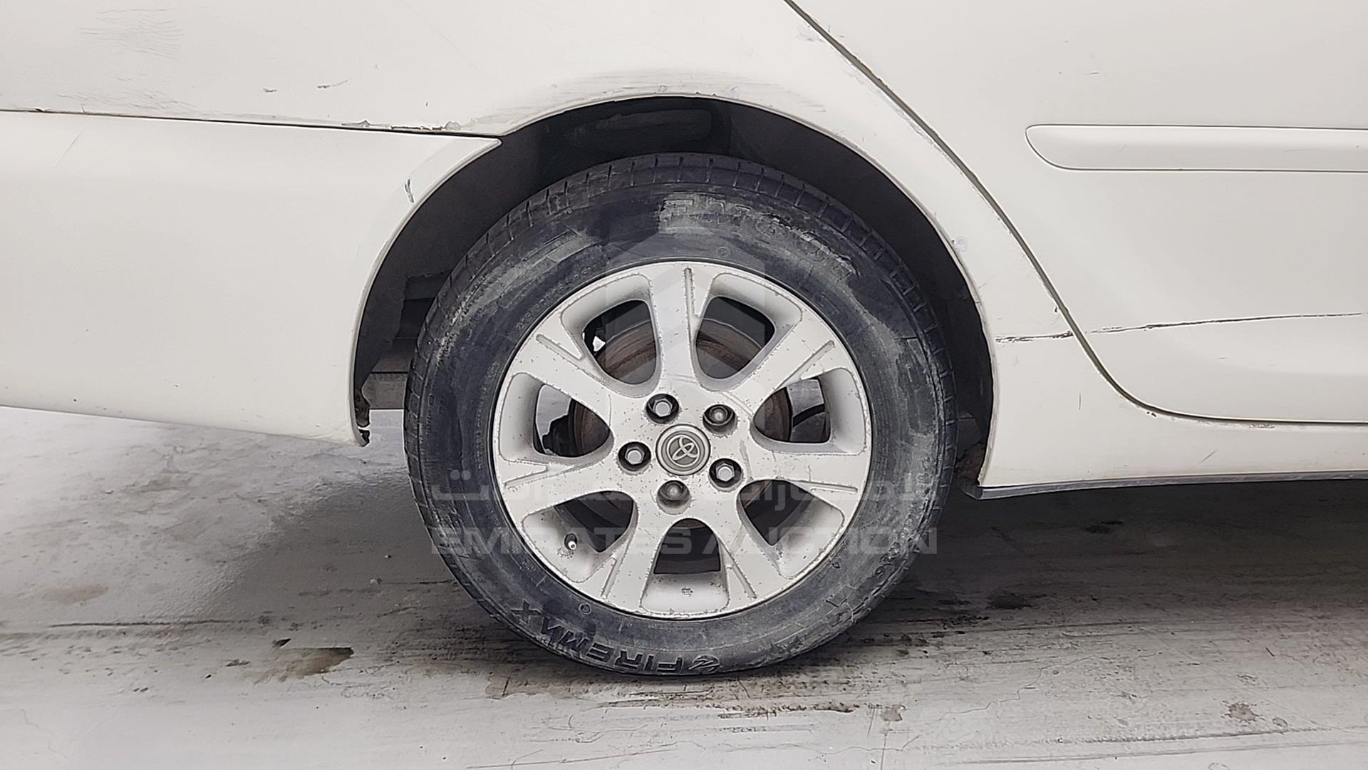 2004 TOYOTA CAMRY VIN: JTDBE32K940256749