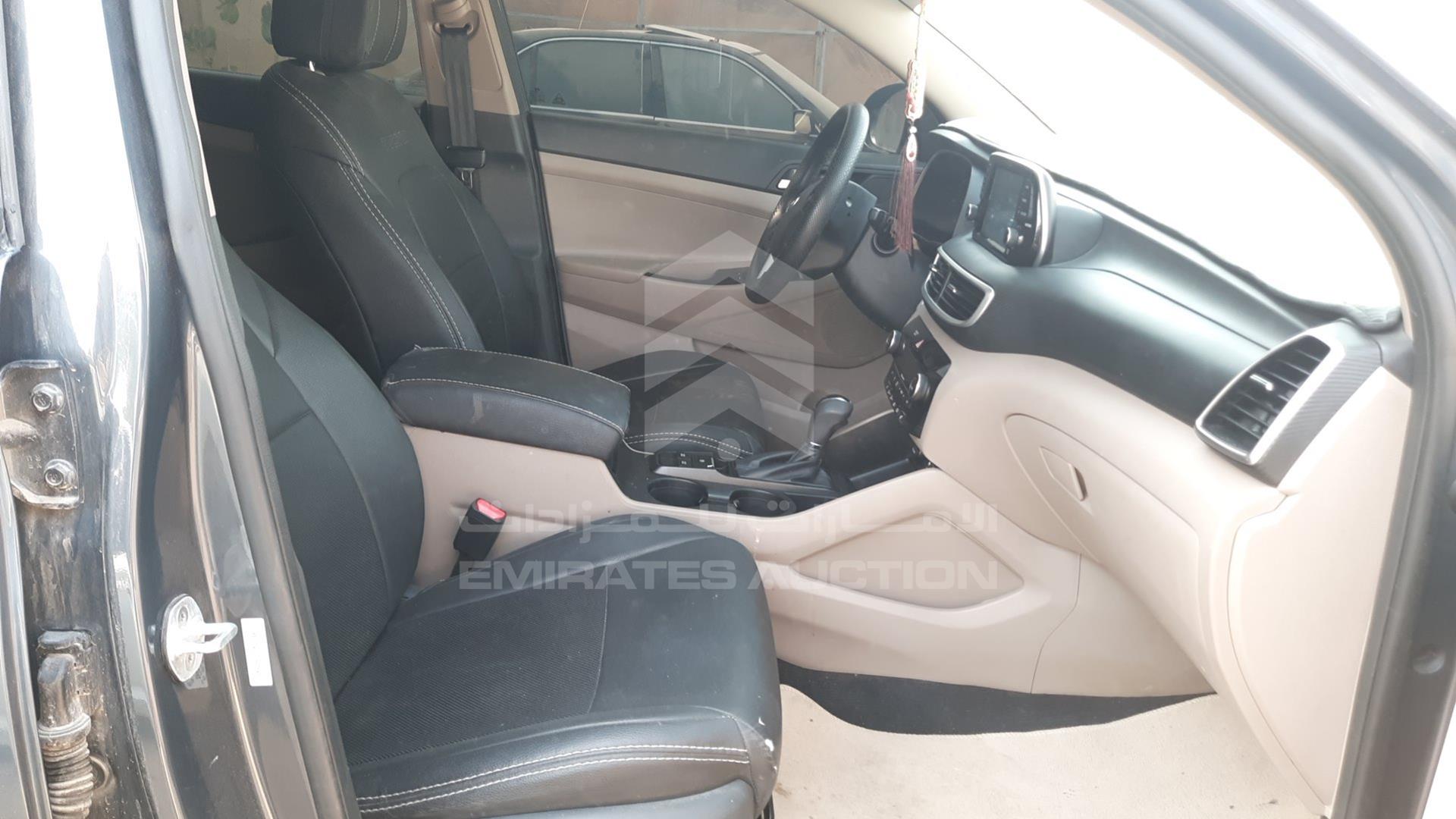 2019 HYUNDAI TUCSON VIN: KM8J33AL1KU963048