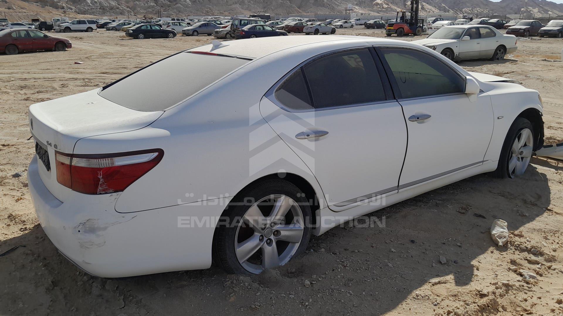 2007 LEXUS LS 460 VIN: JTHBL46F575002745
