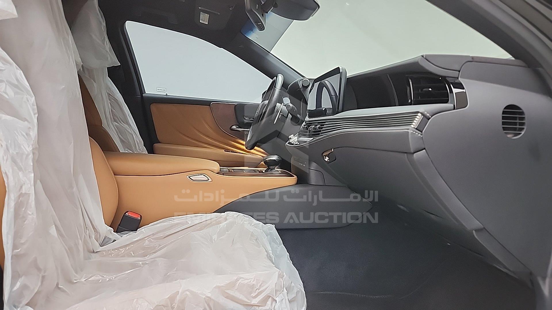 2021 LEXUS LS 500 VIN: JTHD51FF0M5015139