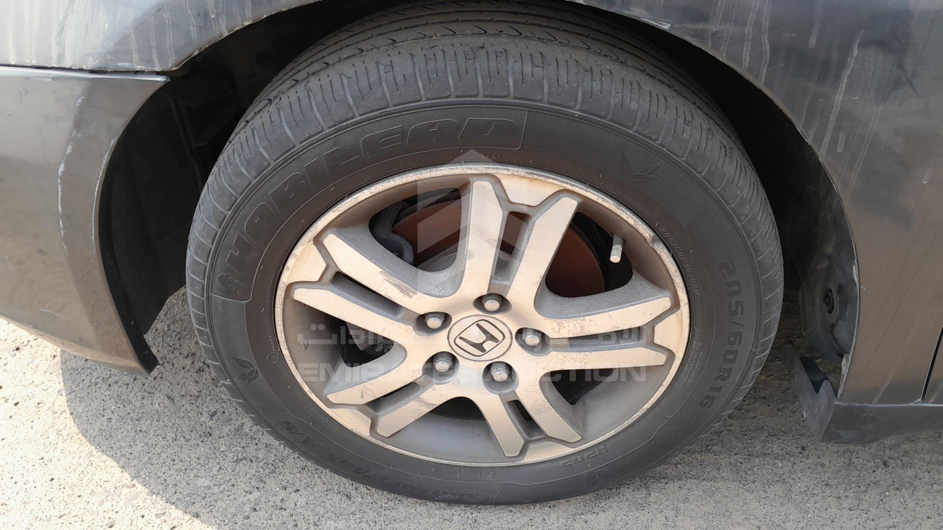 2006 HONDA ACCORD VIN: JHMCM56526C413951