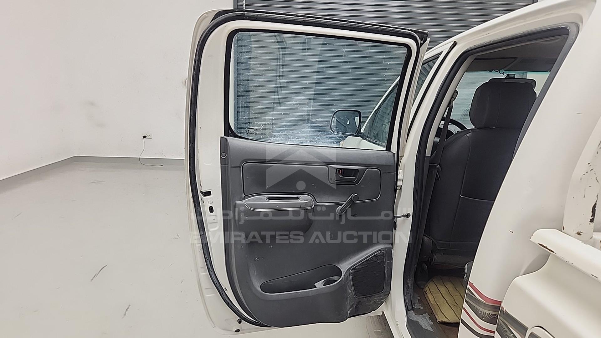 2015 TOYOTA HILUX VIN: MR0EX12G8F2357748
