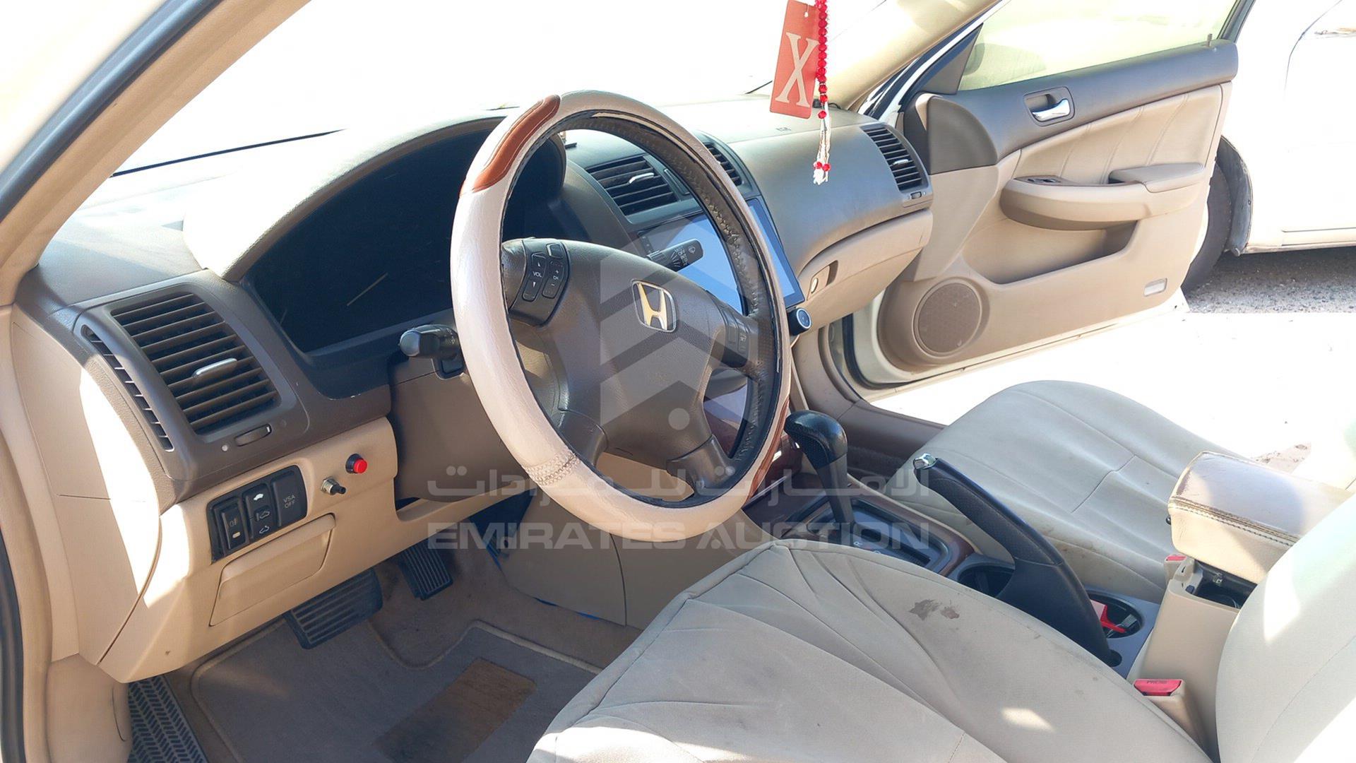 2006 HONDA ACCORD VIN: JHMCM66826C400147