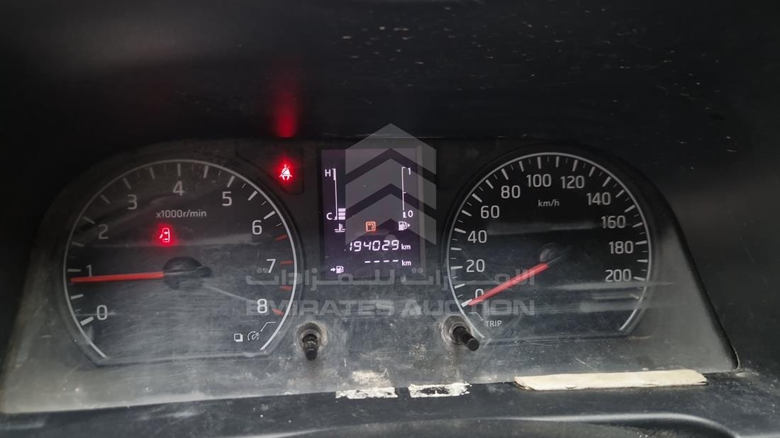 2016 Nissan Urvan — Speedometer & RPM Gauges — Photo 9